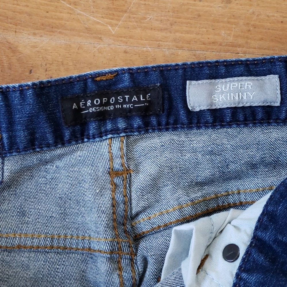 Jeans - Picture 2 of 4